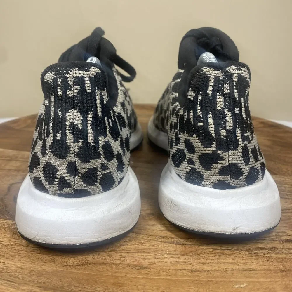 Adidas Swift Run‎ Leopard Print Womens Animal Print Size 6.5 Shoes